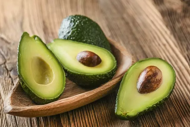 Eating avocado once a week reduces risk of heart attack